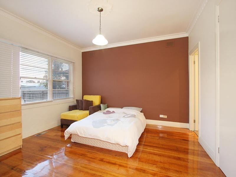 13 Watsonia Street, Oakleigh VIC 3166