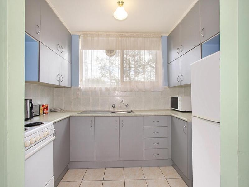 10/1366 dandenong Road, Hughesdale VIC 3166