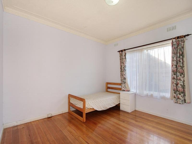 11 Ward Avenue, Oakleigh South VIC 3167