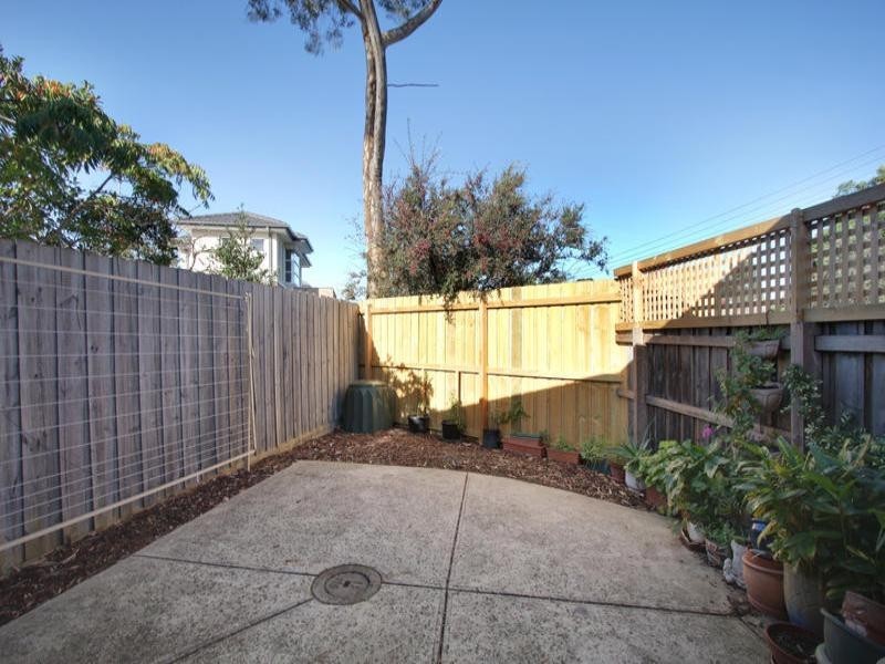 2/6 Bonham Crescent (facing Greta street), Oakleigh East VIC 3166