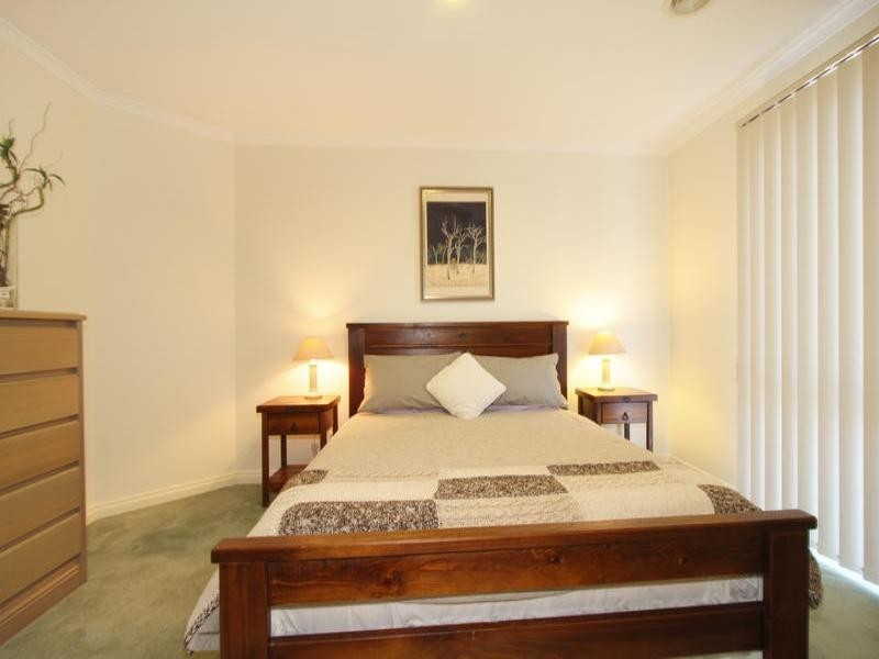 2/6 Bonham Crescent (facing Greta street), Oakleigh East VIC 3166