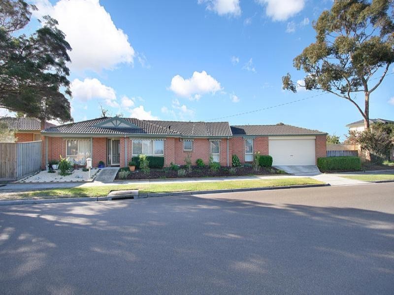 2/6 Bonham Crescent (facing Greta street), Oakleigh East VIC 3166