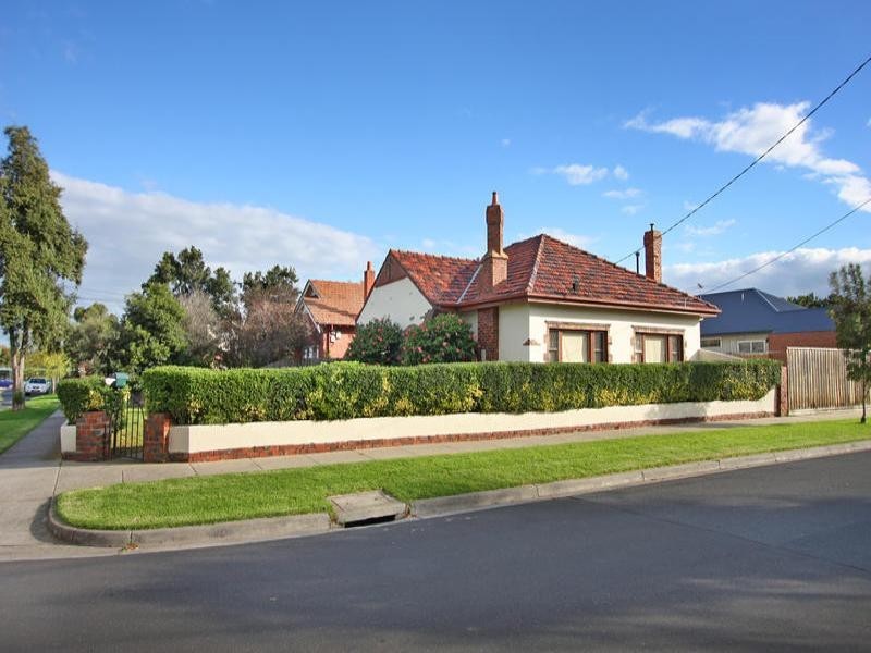 5 Whitmuir Road, Bentleigh VIC 3204