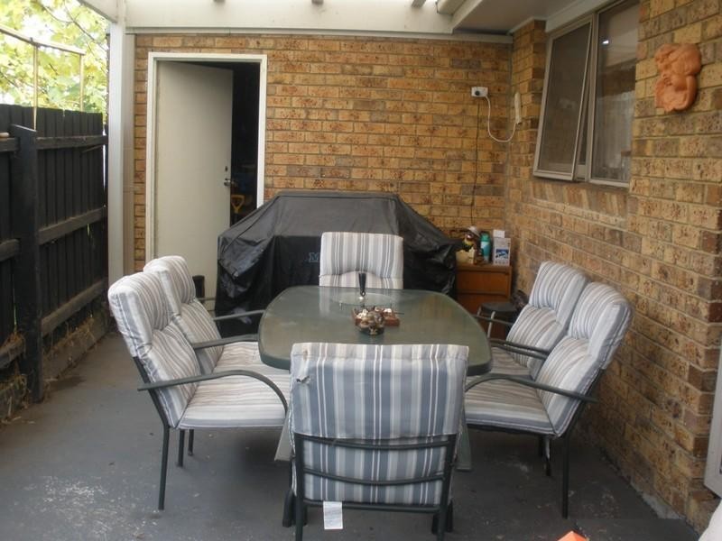 4/8-10 Golflinks Avenue, Oakleigh VIC 3166