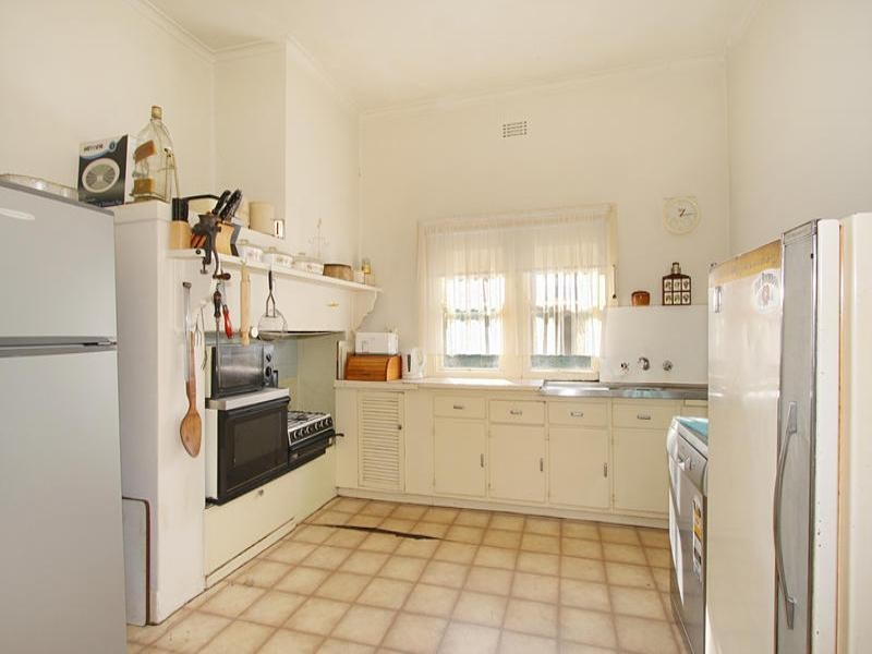 2-2a Darling Street, Hughesdale VIC 3166