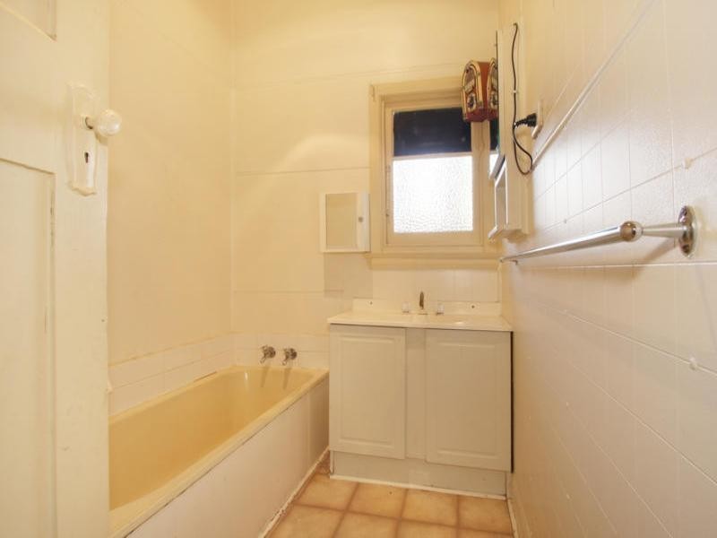 2-2a Darling Street, Hughesdale VIC 3166