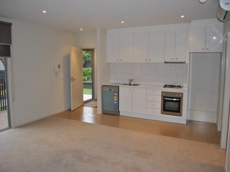 7/496 Dandenong Road, Caulfield North VIC 3161