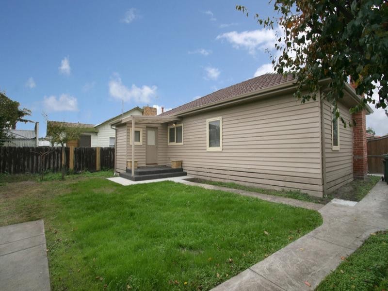 2/18 Colonel Street, Clayton VIC 3168