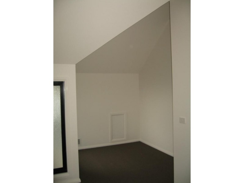 2/9 Nonna Street, Oakleigh East VIC 3166