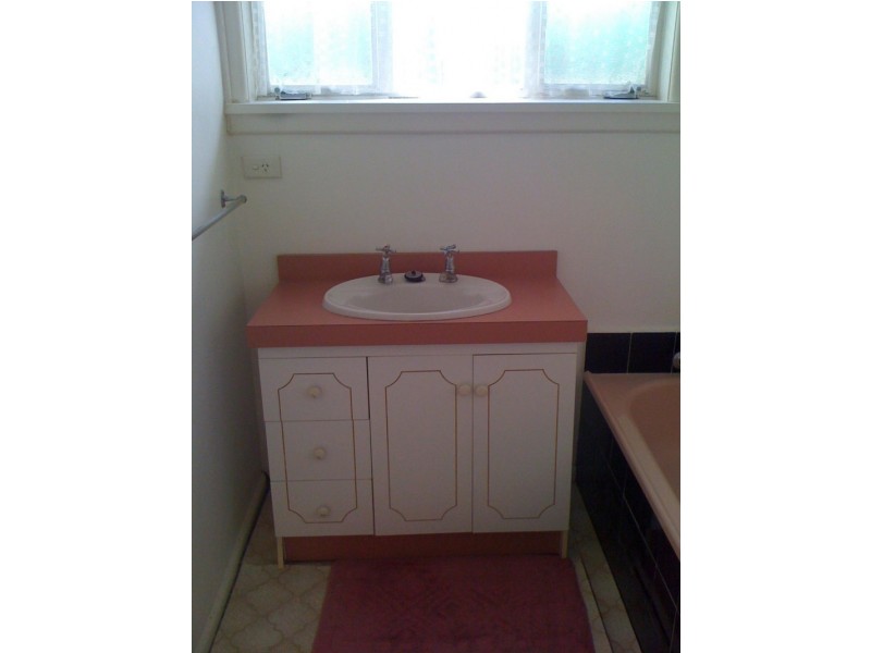 83 Oakwood Avenue, Noble Park North VIC 3174