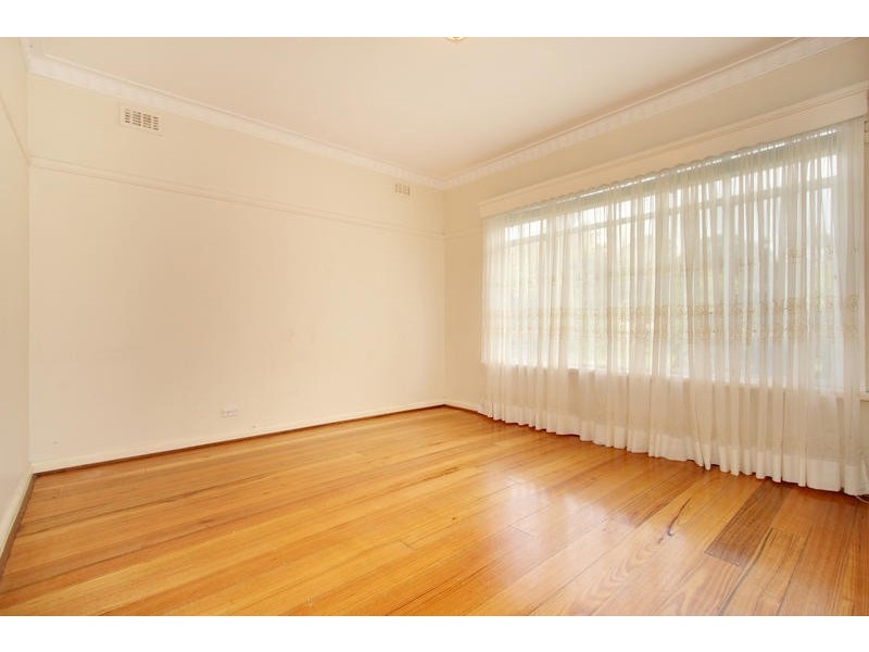 17 Voumard Street, Oakleigh South VIC 3167