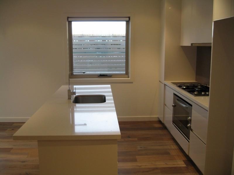 13/314 Neerim Road, Carnegie VIC 3163