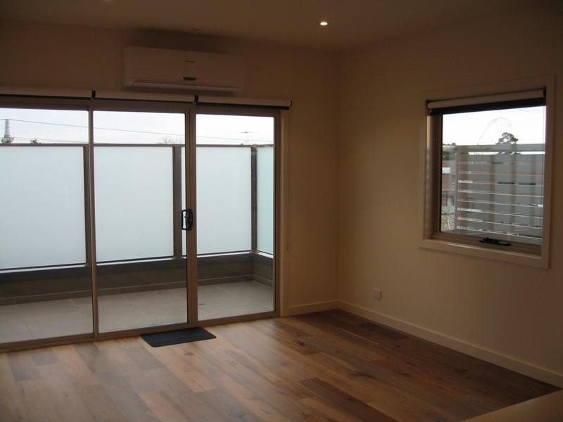 13/314 Neerim Road, Carnegie VIC 3163