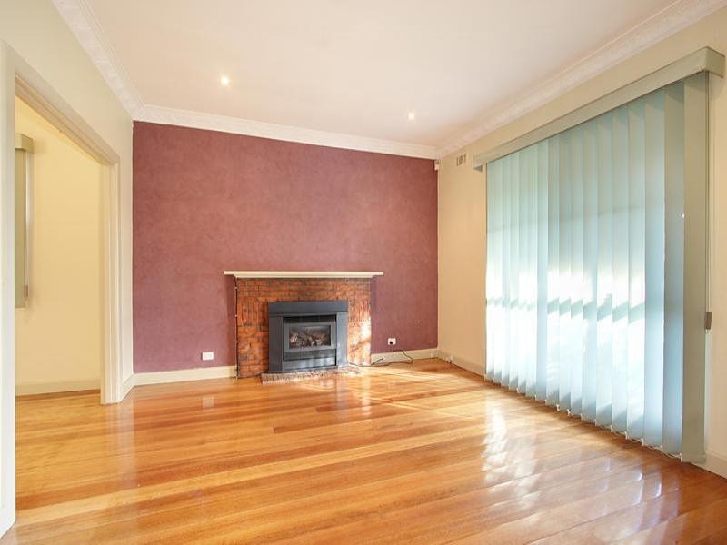 1/82 Scotsburn Avenue, Oakleigh South VIC 3167