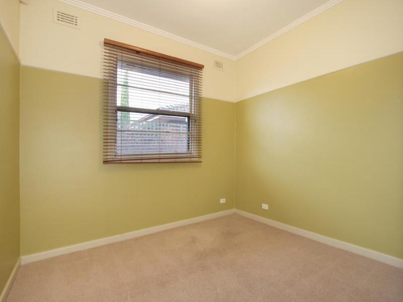 1/82 Scotsburn Avenue, Oakleigh South VIC 3167