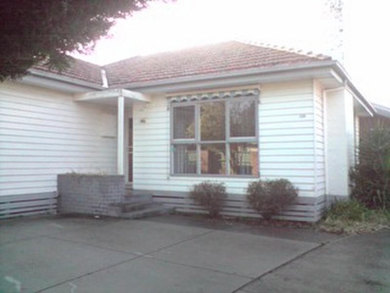 22b Glenbrook Avenue, Clayton VIC 3168