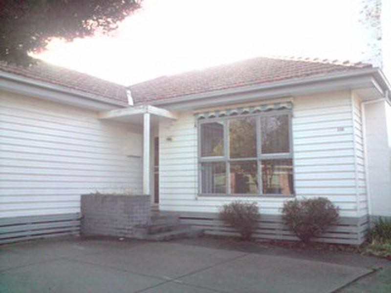 22b Glenbrook Avenue, Clayton VIC 3168