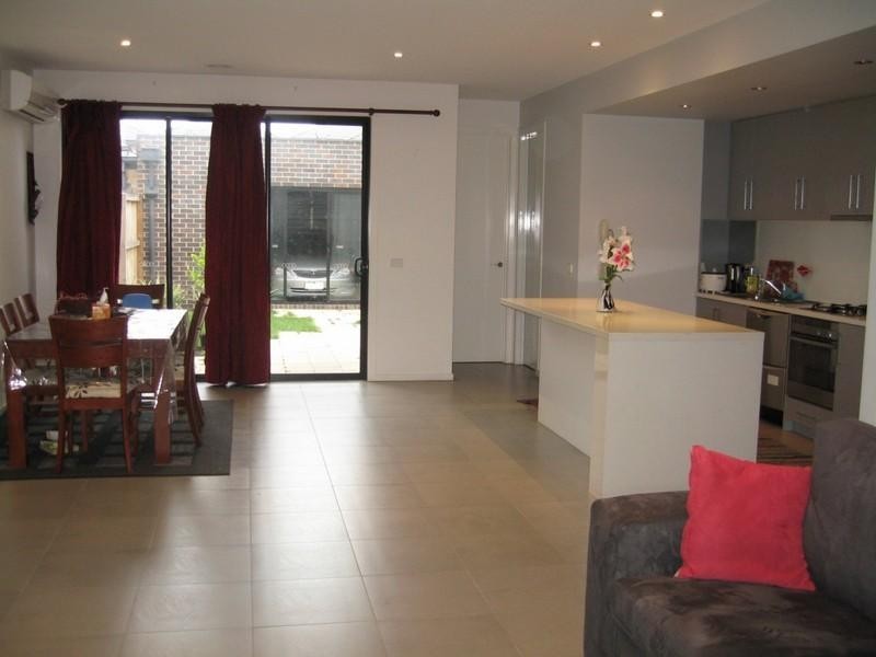 19 Evergreen Boulevard, Clayton VIC 3168