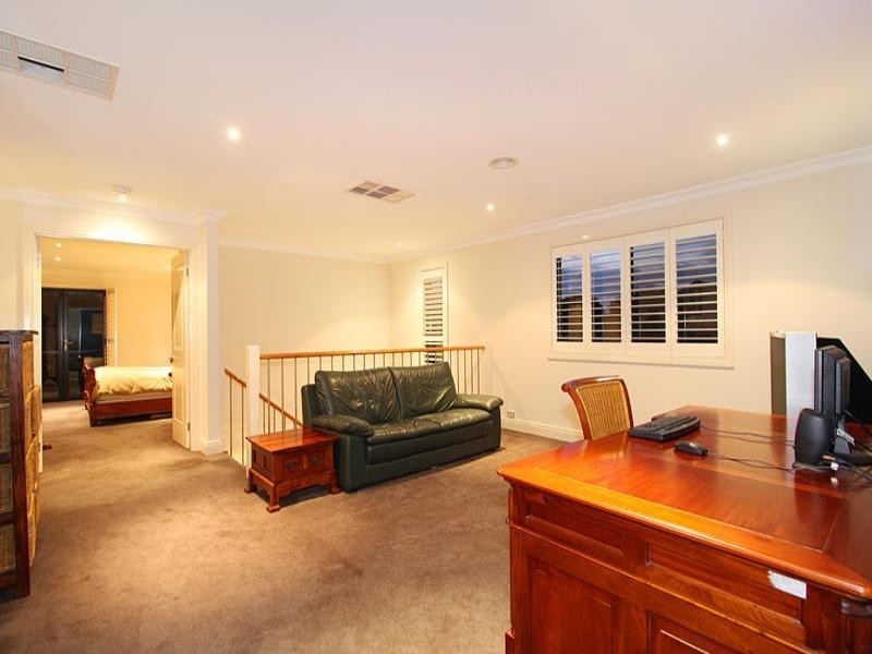 6 Corr Street, Hughesdale VIC 3166