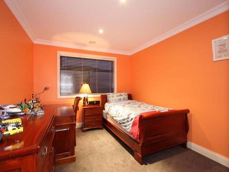 6 Corr Street, Hughesdale VIC 3166