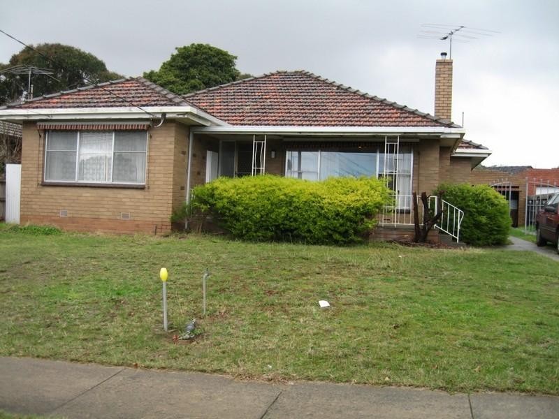 12 Palmbeach Crescent, Mount Waverley VIC 3149