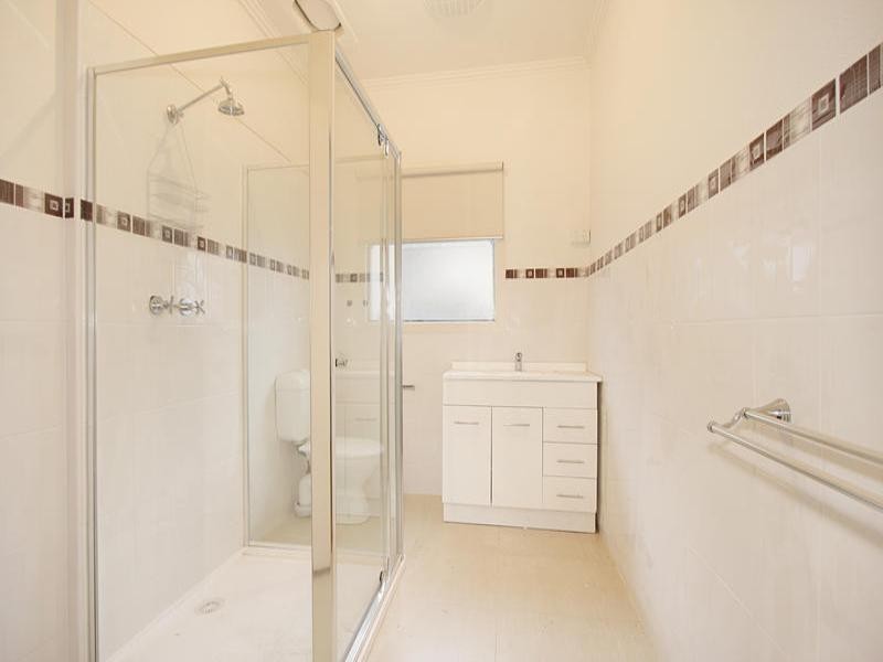 15 Fenton Street, Oakleigh VIC 3166