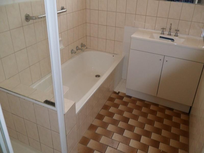 1 Fairview Street, Springvale VIC 3171