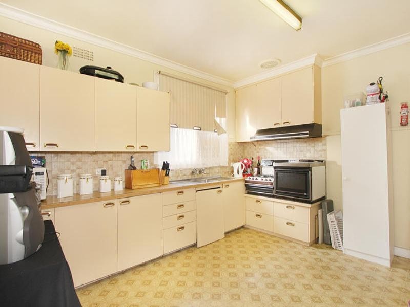 15 Claudel Street, Oakleigh East VIC 3166