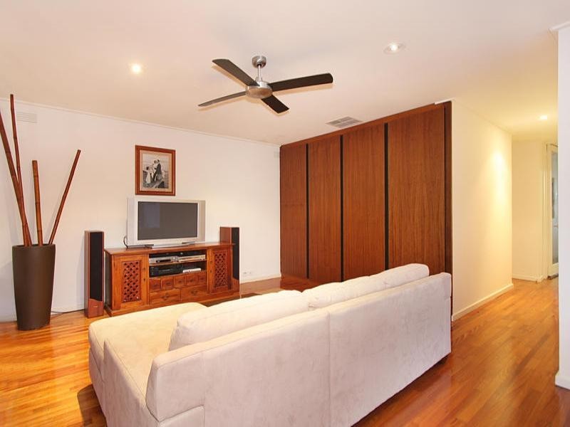 27 Sadie Street, Mount Waverley VIC 3149