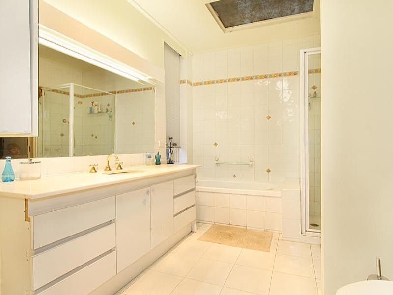 27 Sadie Street, Mount Waverley VIC 3149