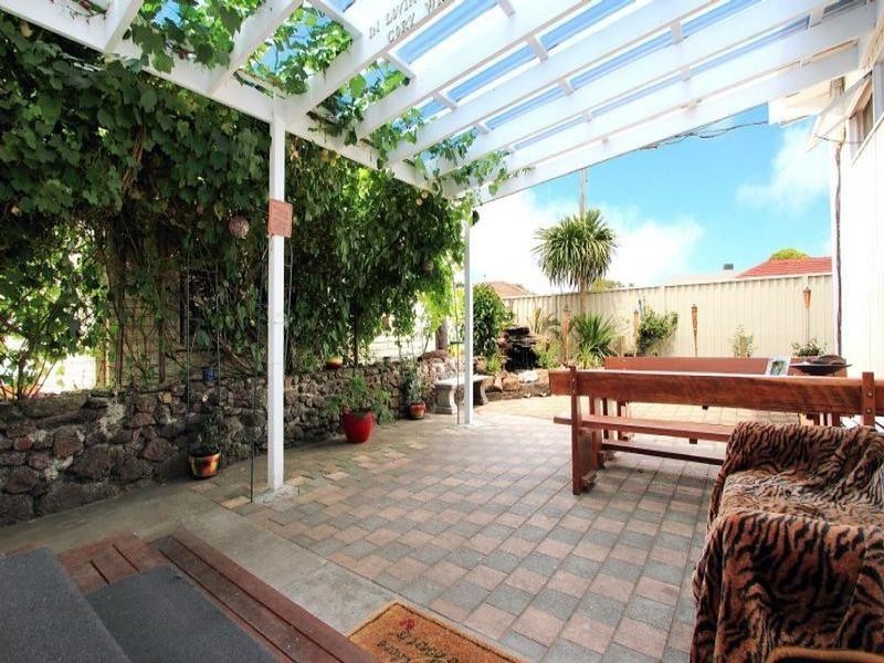 52 View Street, Clayton VIC 3168