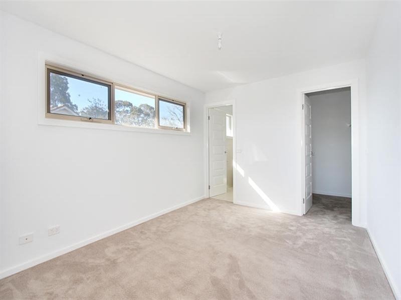 1/18 Jingella Avenue, Ashwood VIC 3147