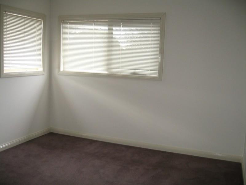 1/3 Hatherley Road, Chadstone VIC 3148