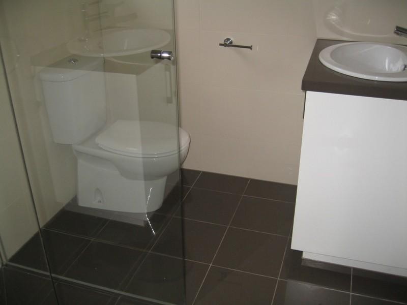 1/3 Hatherley Road, Chadstone VIC 3148