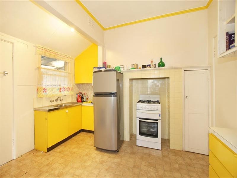 10 Macrina Street, Oakleigh East VIC 3166