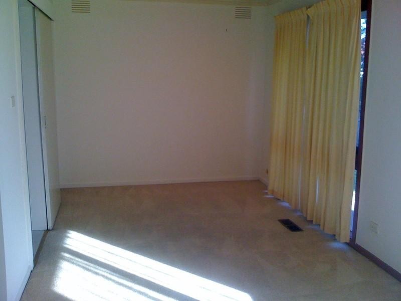 2 Carbine Avenue, Clayton South VIC 3169