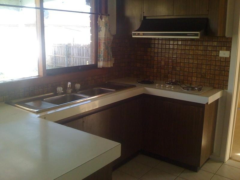 2 Carbine Avenue, Clayton South VIC 3169