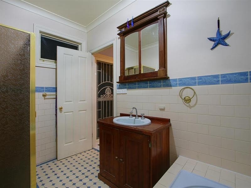 95 Carlisle Crescent, Hughesdale VIC 3166