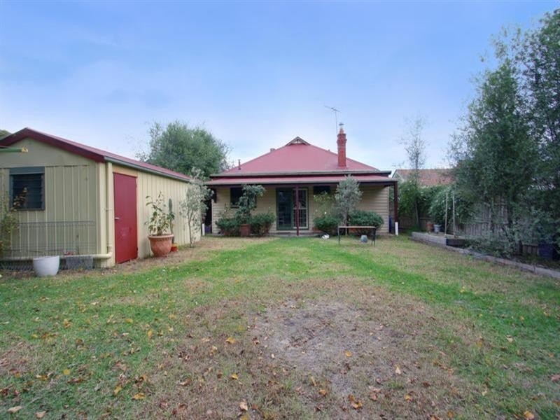 95 Carlisle Crescent, Hughesdale VIC 3166