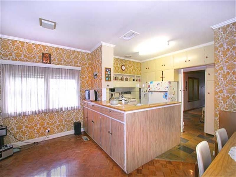 2 Dallas Avenue, Hughesdale VIC 3166