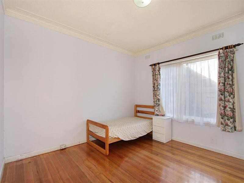 11 Ward Avenue, Oakleigh South VIC 3167