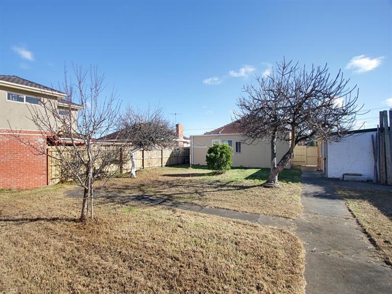 30 Murdo Road, Clayton VIC 3168