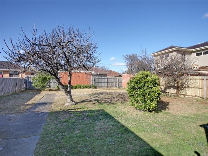 30 Murdo Road, Clayton VIC 3168