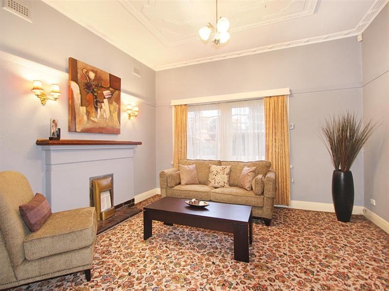 97 Kangaroo Road, Hughesdale VIC 3166