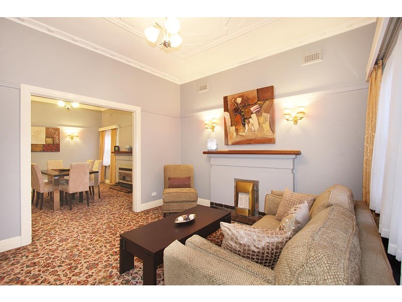 97 Kangaroo Road, Hughesdale VIC 3166