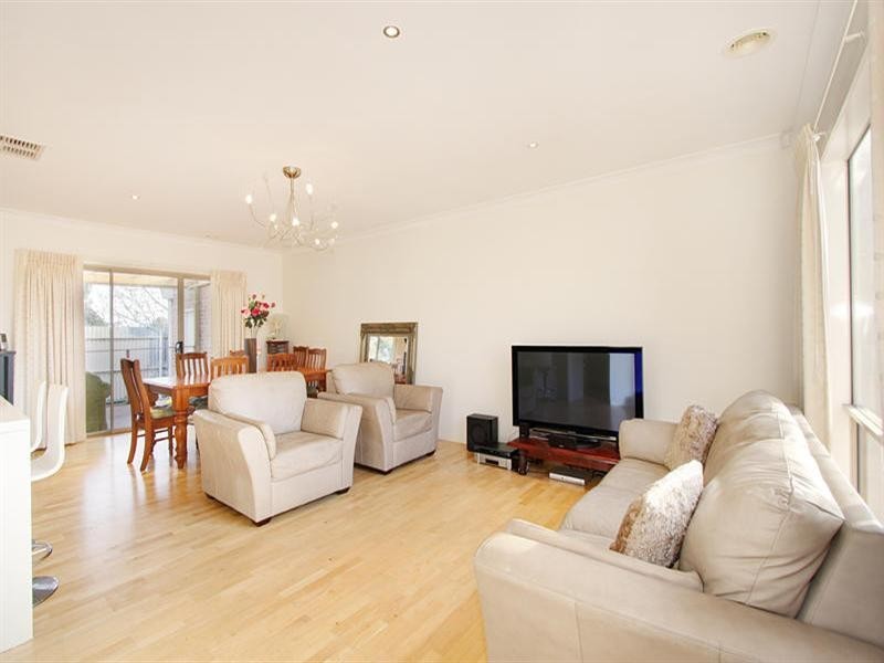 2/16 Mallawa Street, Clayton South VIC 3169