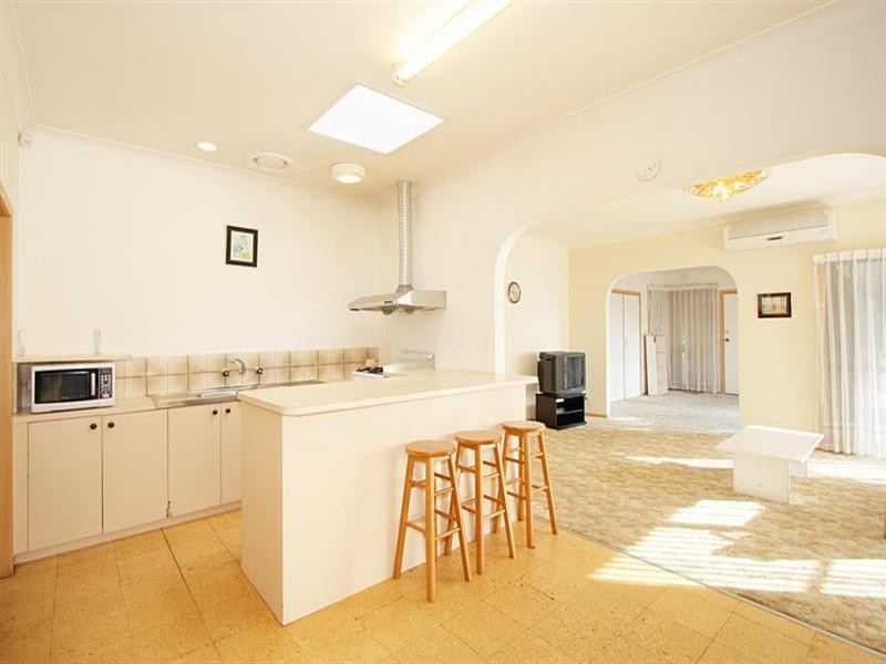 24/114-118 Ferntree Gully Road, Oakleigh East VIC 3166