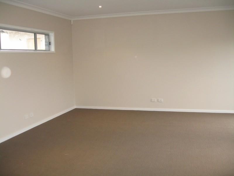 2/10 Moorong Street, Chadstone VIC 3148