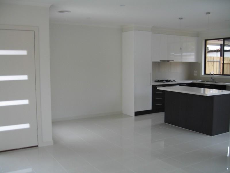 2/11 Nardoo Court, Clayton VIC 3168