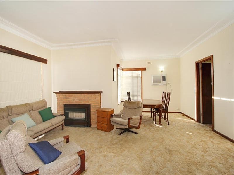 18 Ward Avenue, Oakleigh South VIC 3167